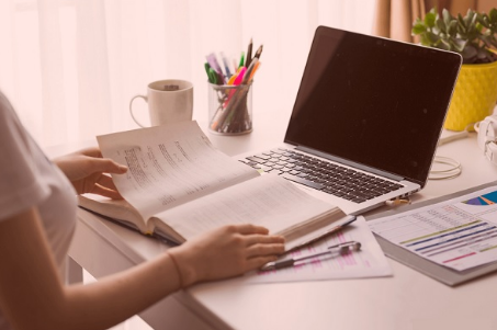 Viết luận văn quản trị kinh tế công